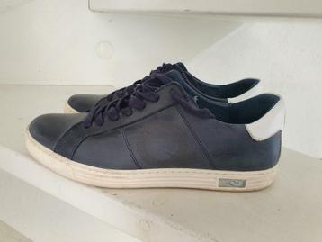 Sneakers Aqa  beschikbaar voor biedingen