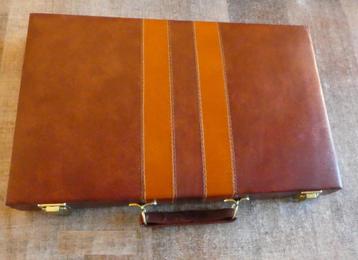 Backgammon mooie grote luxe bruine Koffer.  Nieuw. beschikbaar voor biedingen