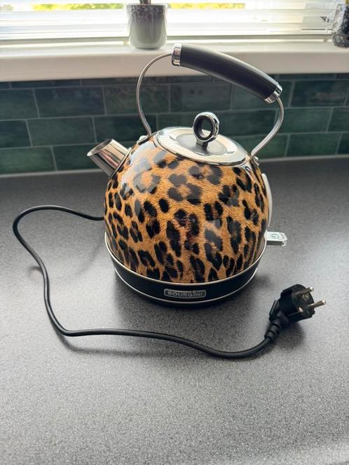 Bourgini waterkoker panterprint, Witgoed en Apparatuur, Waterkokers, Zo goed als nieuw, 1 tot 2 liter, Draadloos, Ophalen