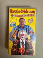 Bassie & Adriaan - De Allereukste Liedjes Deel 1 VHS, Alle leeftijden, Ophalen of Verzenden, Gebruikt, Nederlandstalig