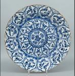 Een schotel, China, Kangxi ca. 1700, Ophalen