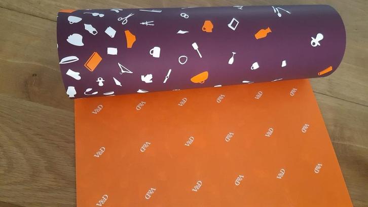 Vintage V&D kadopapier op rol - 30 cm. breed, Diversen, Cadeaupapier, Zo goed als nieuw, Ophalen of Verzenden