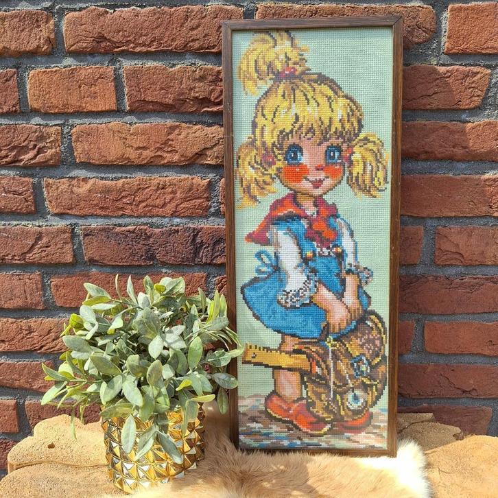 Borduur schilderij 'Meisje', big eyes', Antiek en Kunst, Curiosa en Brocante, Ophalen of Verzenden