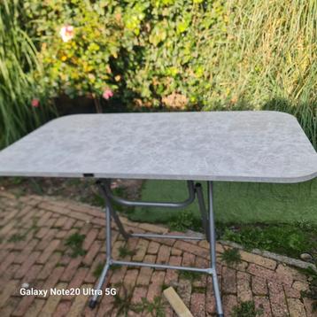 Opvouwbare tevel beschikbaar voor biedingen