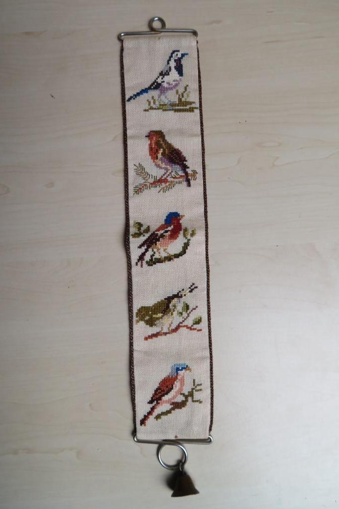 Vintage met vogels geborduurd schellekoord, met belletje, Verzamelen, Retro, Huis en Inrichting, Ophalen of Verzenden