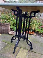 Café tafeltje  met gietijzeren onderstel, Antiek en Kunst, Ophalen