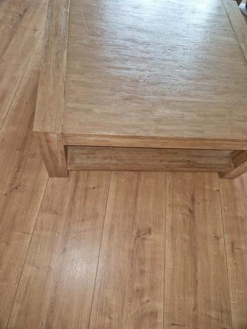 Salontafel  beschikbaar voor biedingen