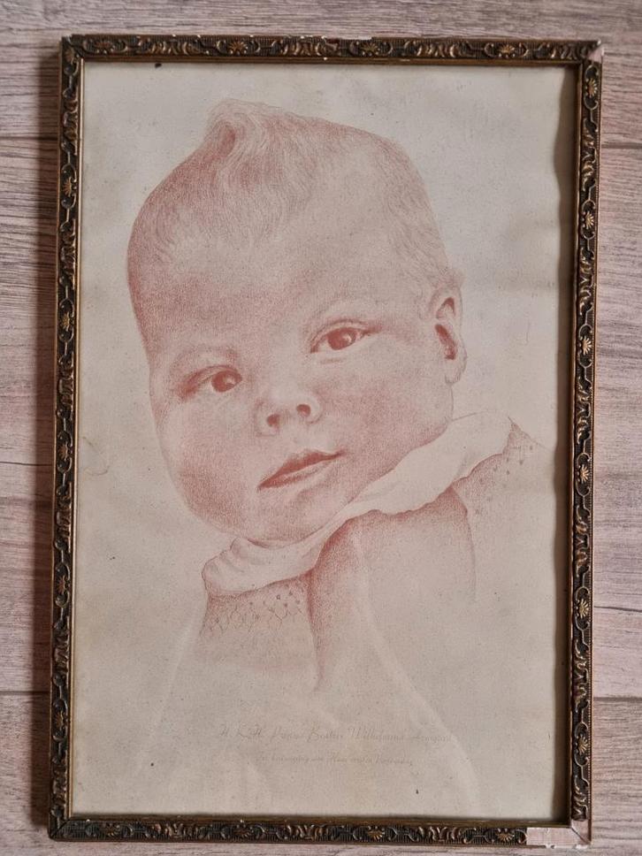 Unieke prent H.K.H. Prinses Beatrix eerste verjaardag, Verzamelen, Koninklijk Huis en Royalty, Gebruikt, Kaart, Foto of Prent