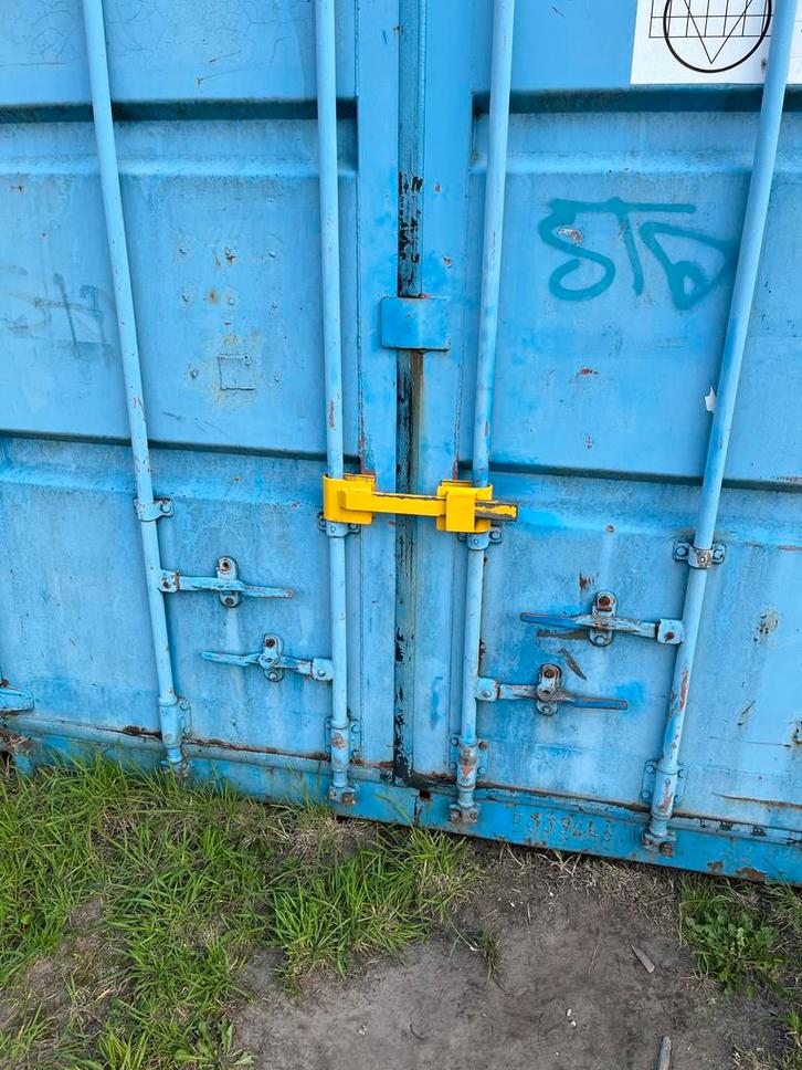 Zeecontainer met stellingen en licht, Zakelijke goederen, Machines en Bouw | Keten en Containers, Ophalen