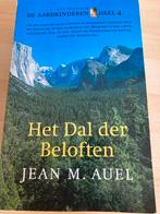 Het Dal der Beloften - Jean M. Auel, Ophalen of Verzenden, Zo goed als nieuw, Nederland