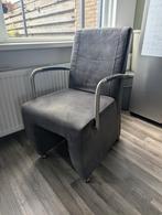 4 Eetkamerstoelen op Wieltjes, Huis en Inrichting, Stoelen, Ophalen, Gebruikt, Grijs, Vier