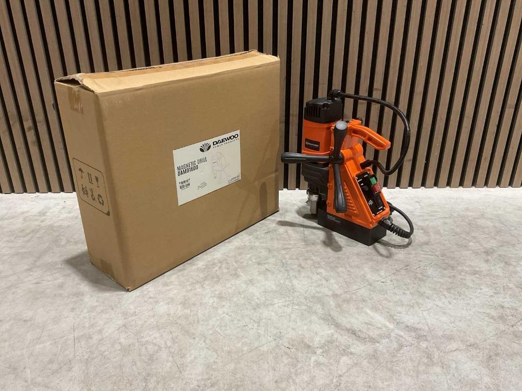 Daewoo DAMD 1600 magneet boormachine nieuw in doos ‼️, Ophalen, Nieuw, 600 watt of meer, Boormachine