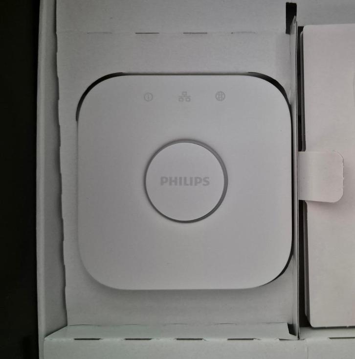 Philips Hue Bridge 2.1 [NIEUW], Computers en Software, Netwerk switches, Nieuw, Ophalen of Verzenden
