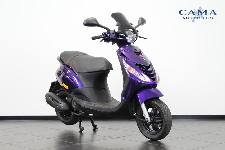 Piaggio Zip BROM (bj 2019), Fietsen en Brommers, Scooters | Piaggio, Gebruikt, Zip