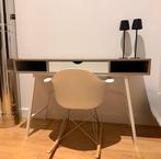 Bureau. MAG SNEL WEG, Ophalen, Zo goed als nieuw