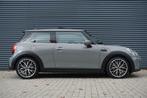 Mini Mini 1.5 136pk Cooper Essential | Panoramadak | 18" Vel, Auto's, Mini, Voorwielaandrijving, Gebruikt, 4 stoelen, Origineel Nederlands