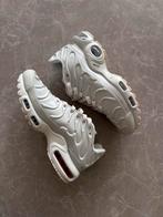 Nike Air Max Plus - Maat 40, Kleding | Dames, Schoenen, Ophalen of Verzenden, Nieuw, Wit, Sneakers of Gympen