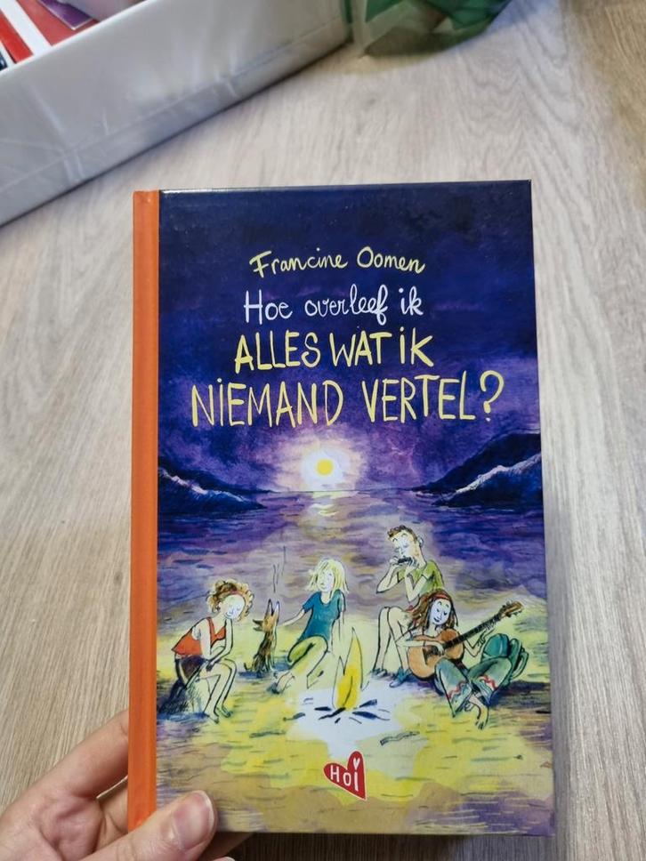 Hoe overleef ik alles wat ik niemand vertel?, Boeken, Literatuur, Zo goed als nieuw, Ophalen of Verzenden