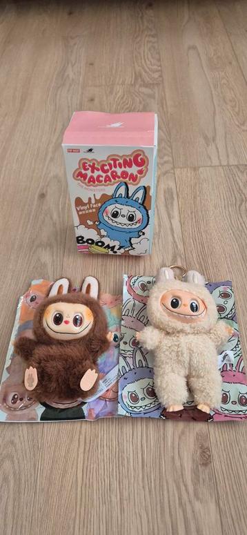 Lafufu Knuffels - 2 Stuks beschikbaar voor biedingen