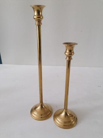 twee grote koperen/messing kandelaars  40 en 30 cm hoog beschikbaar voor biedingen