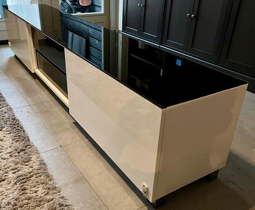 Tv meubel (Innova), Huis en Inrichting, Kasten | Televisiemeubels, Zo goed als nieuw, Minder dan 100 cm, 200 cm of meer, 25 tot 50 cm