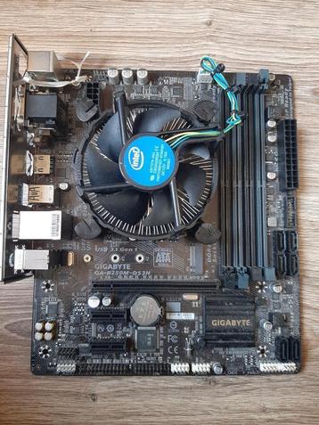 Gigabyte moederbord incl processor beschikbaar voor biedingen