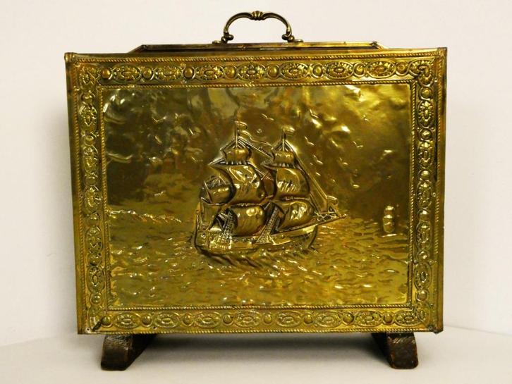 Tijdschriftenhouder krantenhouder lektuurbak met schip, Antiek en Kunst, Antiek | Koper en Brons, Ophalen of Verzenden
