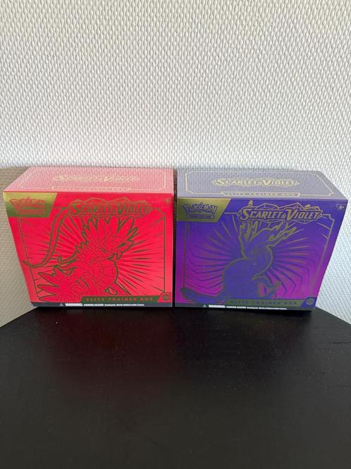 Pokemon Scarlet & Violet Base Elite Trainer Box SEALED!, Hobby en Vrije tijd, Verzamelkaartspellen | Pokémon, Nieuw, Boosterbox