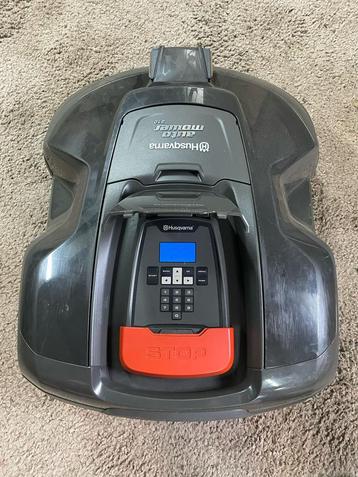 Husqvarna 310 automower/robotmaaier 2436 uur !! beschikbaar voor biedingen