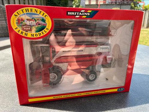 Massey Ferguson 7200 combine Britains nieuw 00054, Hobby en Vrije tijd, Modelauto's | 1:32, Nieuw, Tractor of Landbouw, Britains