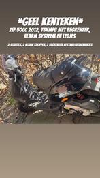 ZWARTE PIAGGIO ZIP 4T 2012 + BEGRENZER + ALARM SYSTEEM, Ophalen, Maximaal 45 km/u, Zip, Zo goed als nieuw