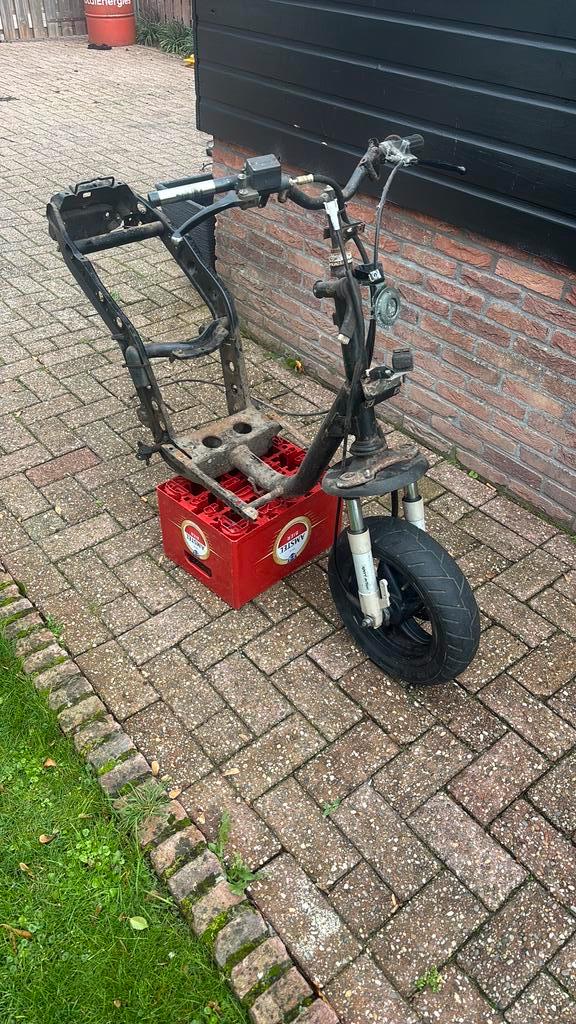 Fast rider frame met voorvork zonder papieren 123, Fietsen en Brommers, Snorfietsen en Snorscooters, Zo goed als nieuw, Overige merken