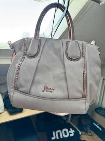 Guess Handtas Beige met Roségoud beschikbaar voor biedingen