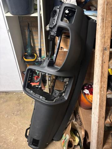 Golf 5 (GTI) Dashboard met Airbag beschikbaar voor biedingen