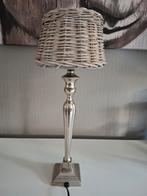 Staande schemerlamp met rieten kapje, Huis en Inrichting, Ophalen of Verzenden, 50 tot 75 cm