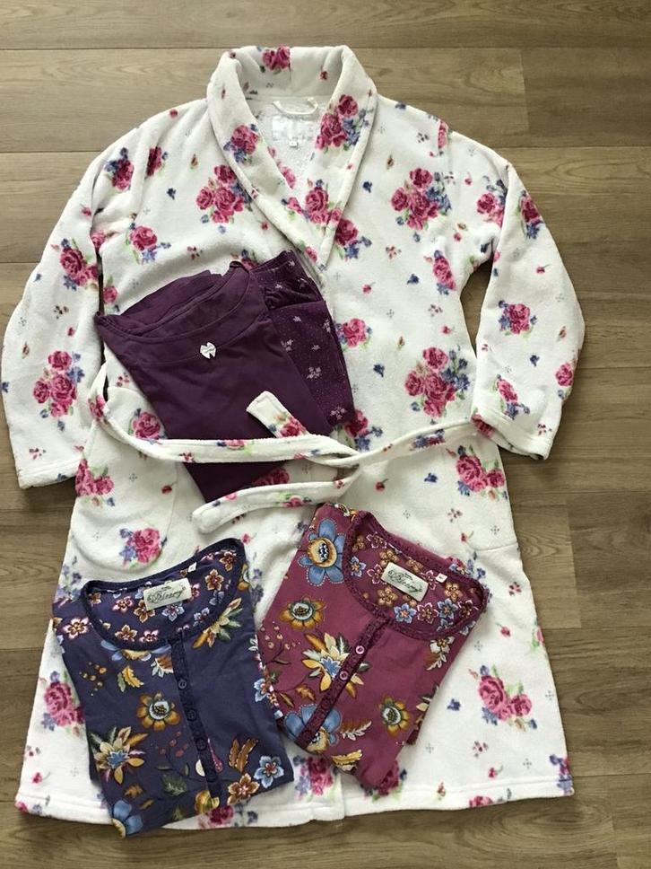 PASTUNETTE!Duster 42/44& BLOOMY!Nachtpon 2x &Pyama.Sámen:, Kleding | Dames, Pyjama's, Zo goed als nieuw, Maat 42/44 (L), Ophalen of Verzenden