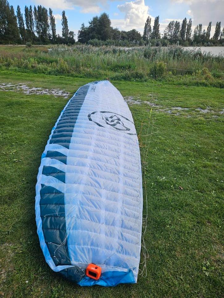 Flysurfer Sonic 3 13m, Watersport en Boten, Kitesurfen, Gebruikt, Kite, 13 m², Geen board, Ophalen of Verzenden