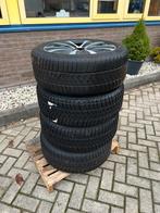 Mercedes-Benz A2134013700 Winterwielen + banden gebruikt, 18 inch, 245 mm, Velg(en), Winterbanden