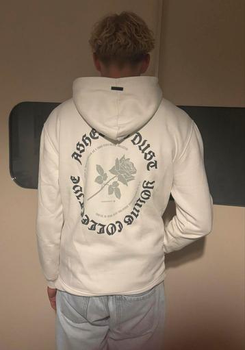 Hoodie Ashes to Dust beschikbaar voor biedingen