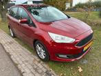 Ford Grand C-Max 1.0 92KW Ecoboost 2016 Rood, Auto's, Ford, Voorwielaandrijving, 745 kg, Start-stop-systeem, 7 stoelen