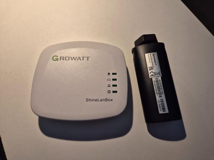Growatt ShineLanBox + Growatt ShineRFStick-X, Hobby en Vrije tijd, Elektronica-componenten, Zo goed als nieuw, Ophalen of Verzenden