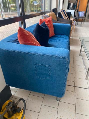 Jeanslook Ikea bank beschikbaar voor biedingen