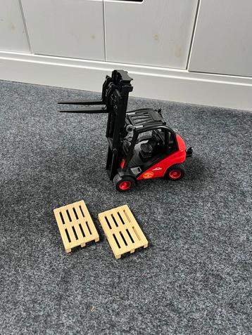 Bruder Heftruck beschikbaar voor biedingen