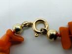 Bloedkoralen takjes ketting met gouden slot, 48 cm., Gebruikt, Info@zilverwebsite.nl, Verzenden, Zilverwebsite.nl