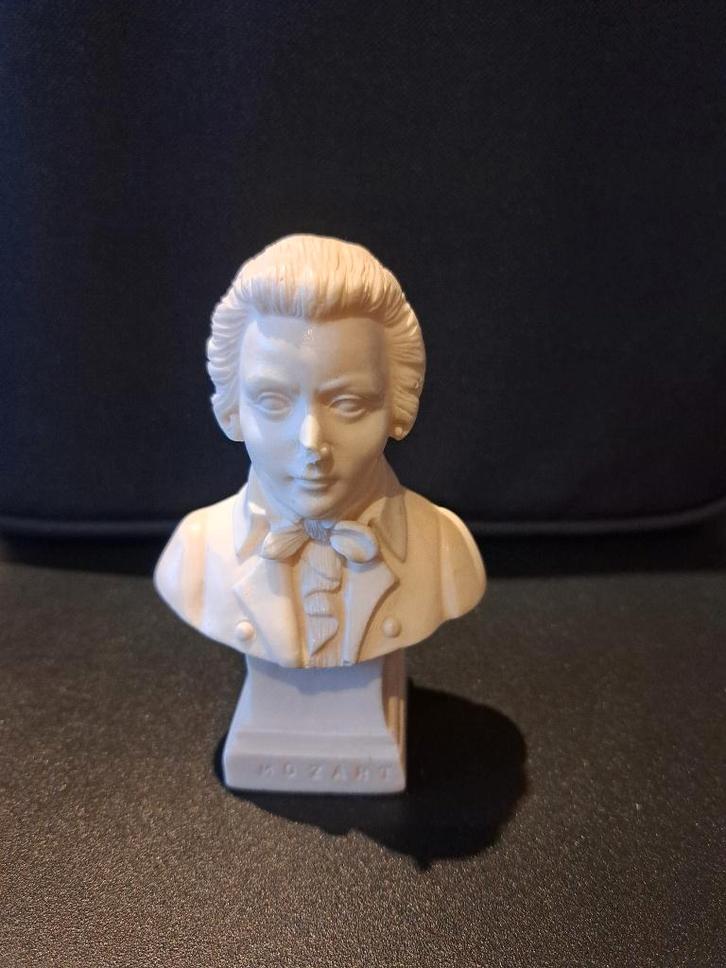 Borstbeeldje Wolfgang Amadeus Mozart, Verzamelen, Beelden en Beeldjes, Zo goed als nieuw, Mens, Ophalen of Verzenden