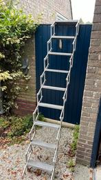 Uitschuif trap, Doe-het-zelf en Verbouw, Ladders en Trappen, Ophalen, Zo goed als nieuw, 2 tot 4 meter