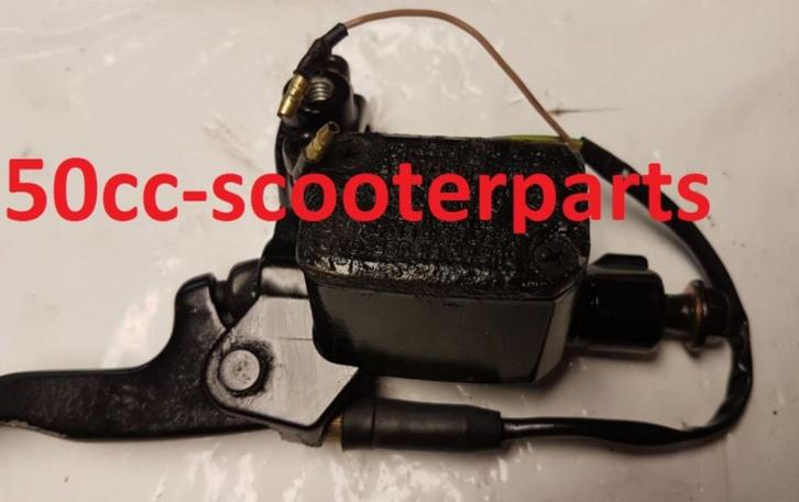 Remreservoir Yamaha Neos 4T Neo'S 5C2F583T0100 Gebruikt, Motoren, Tuning en Styling, Ophalen of Verzenden