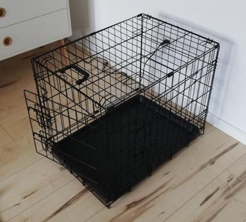 Kattenbench of kleine hondenbench beschikbaar voor biedingen