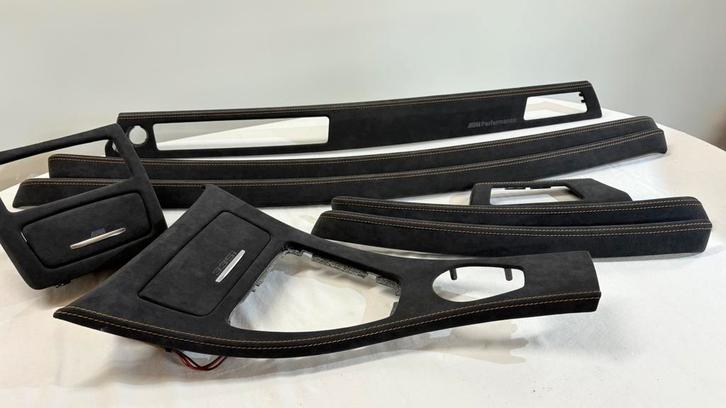 BMW Performance Alcantara interieurlijsten E90 E91 E92 E93, Auto-onderdelen, Interieur en Bekleding, BMW, Nieuw, Ophalen of Verzenden