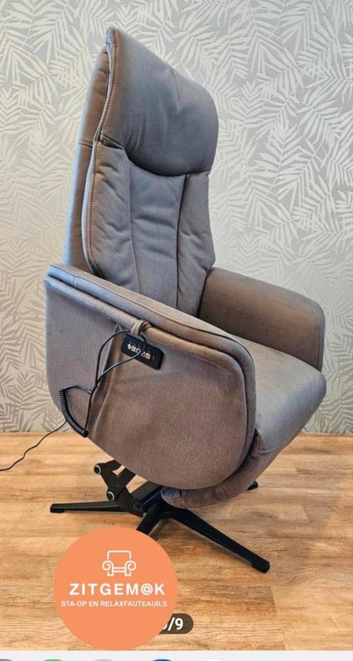 Sta op stoel direct leverbaar bij Zitgemak in joure, Huis en Inrichting, Fauteuils, Zo goed als nieuw, Stof, 75 tot 100 cm, Ophalen of Verzenden
